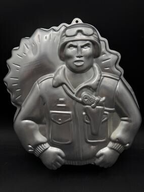Vintage GI Joe Cake Pan Wilton 1986 Hasbro 2105-2950